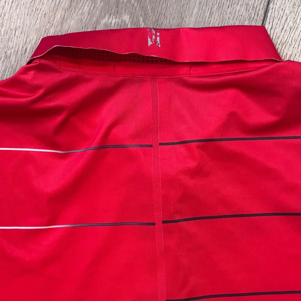 Nike Golf Polo Mens XL Red Tiger Woods Collection Dri-FIT Preppy Athletic Casual